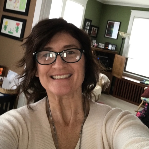 Meet your Posher, Rachael - Picture 1 of 1